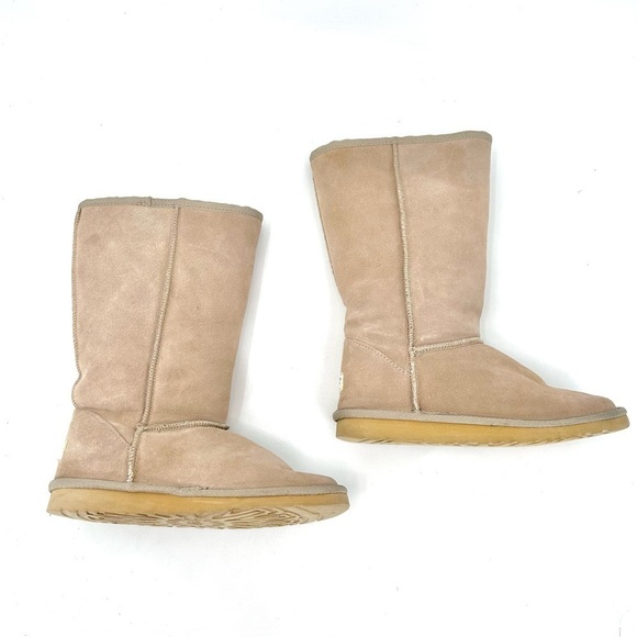 UGG CLASSIC TALL 5815 LIGHT TAN BOOTS - 8 - Picture 2 of 10